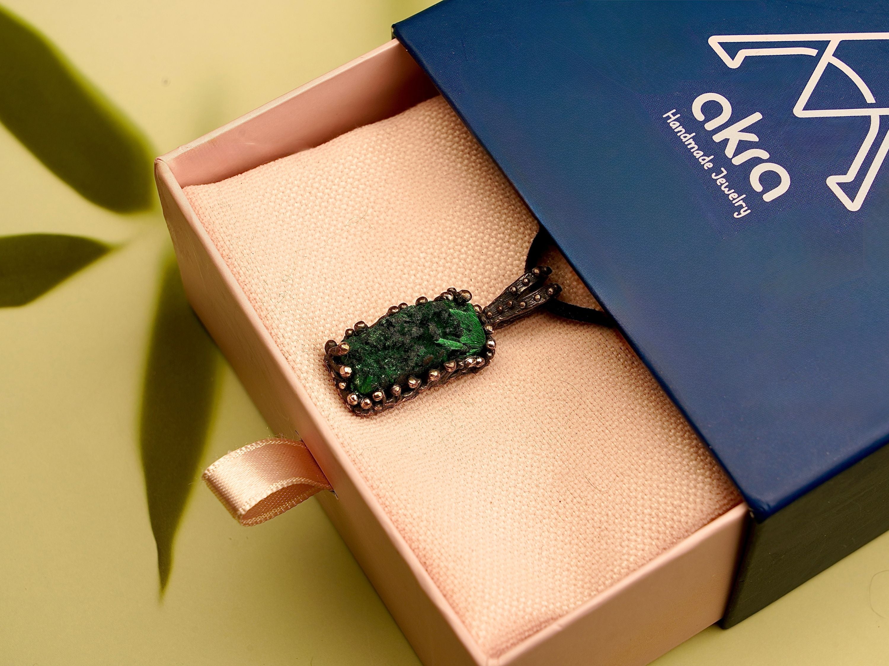 malachite necklace gift packaging jewelry box ready for gift