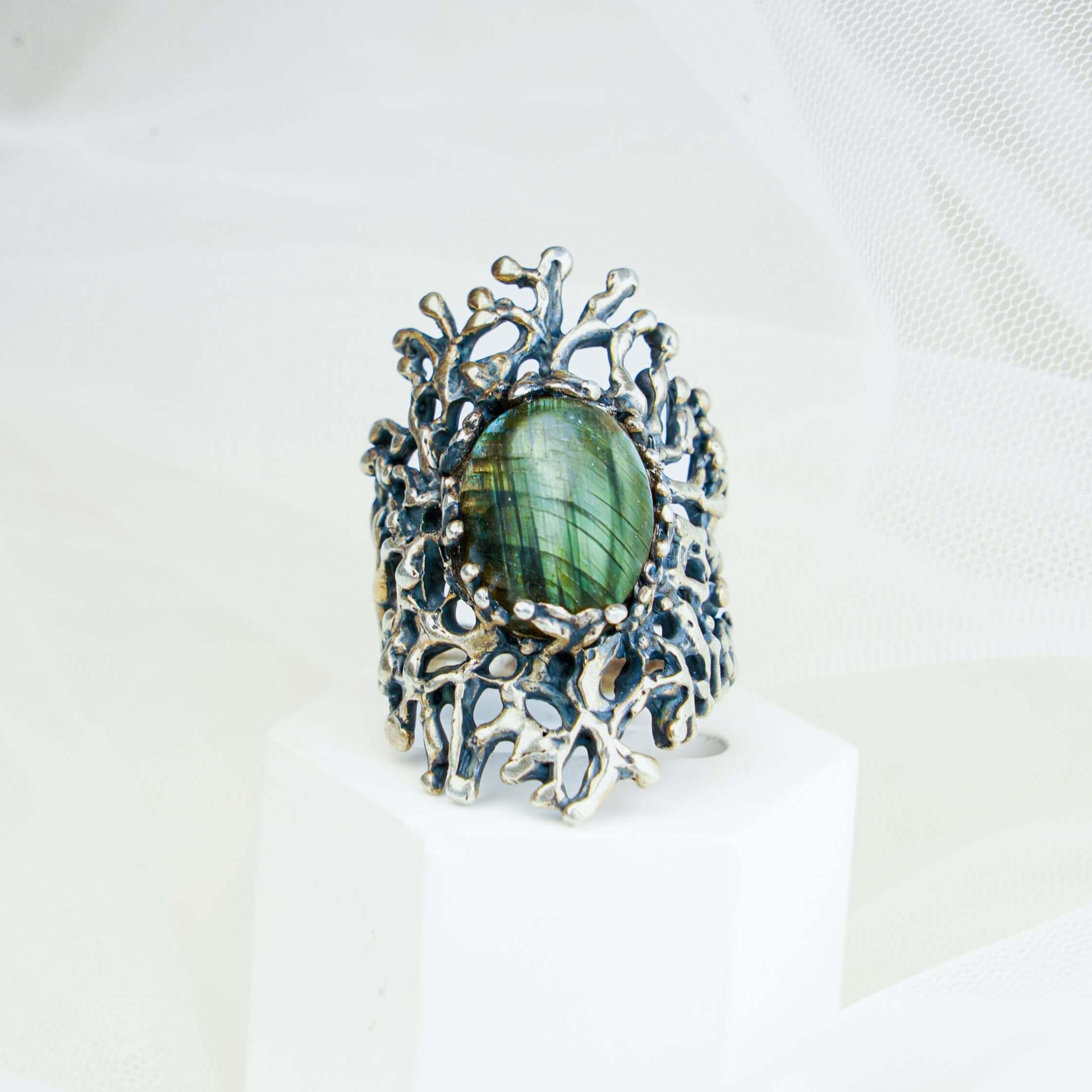 Handmade labradorite gothic iridescent ring with ornate silver filigree by Akra Gems