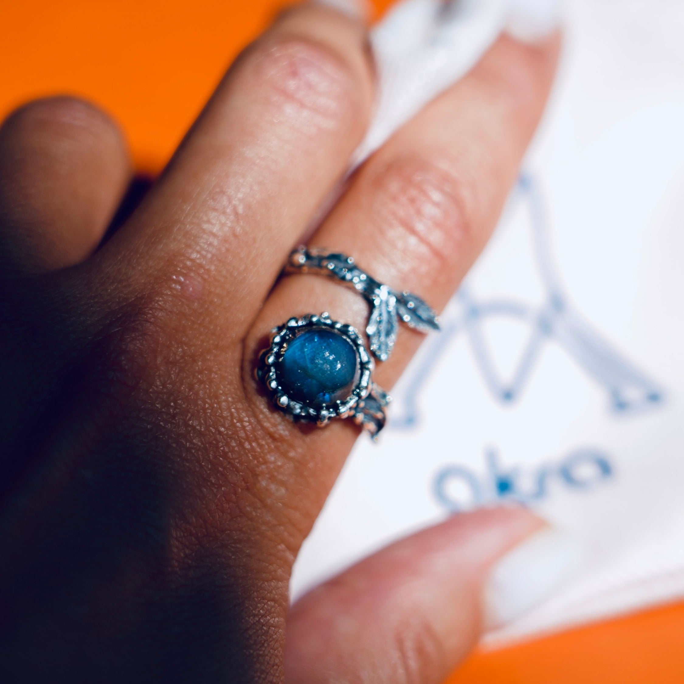 Labradorite adjustable ring on hand size reference blue gemstone silver ring minimal style