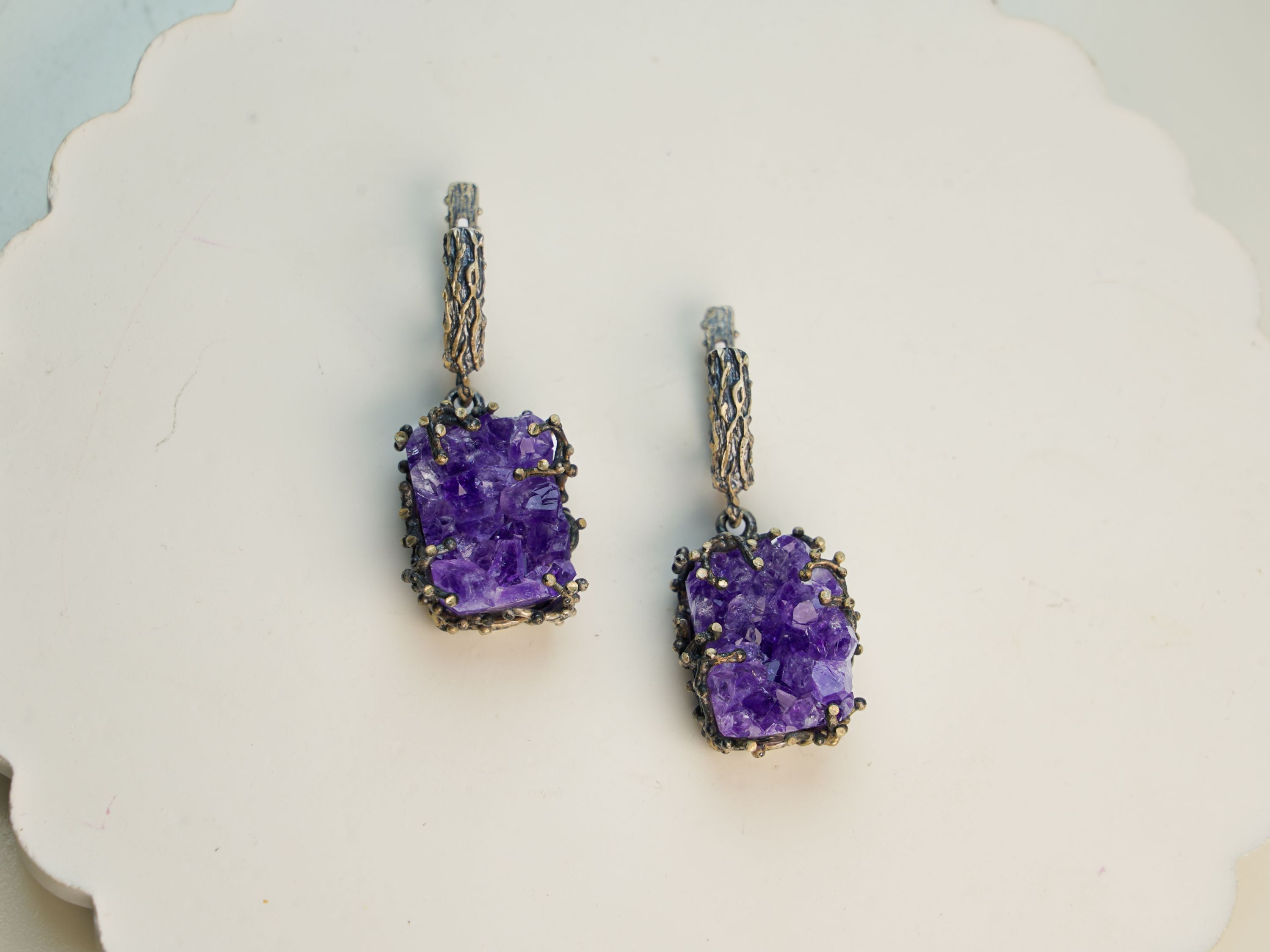 amethyst crystal earrings raw purple gemstone texture silver drop earrings