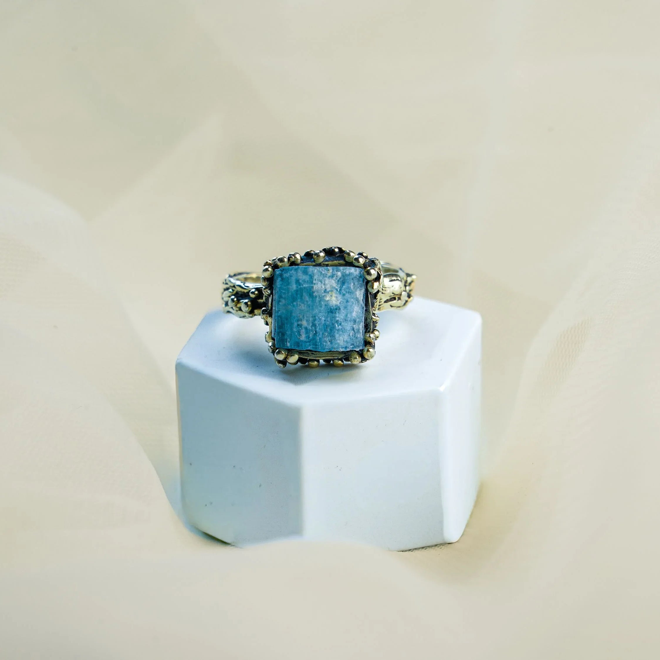 Aquamarine ring centered view blue gemstone sterling silver jewelry