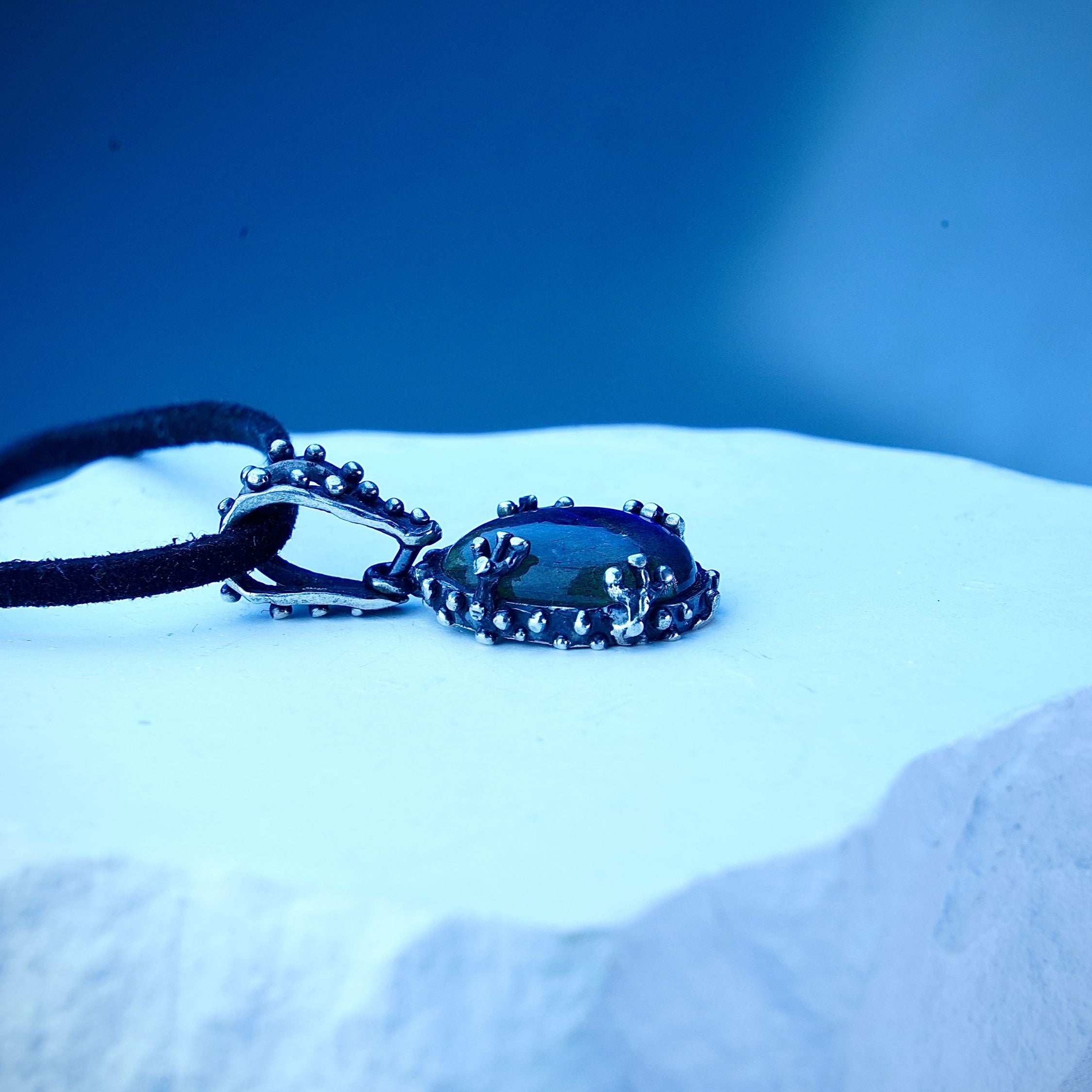 Side profile labradorite pendant thickness sterling silver craftsmanship detail