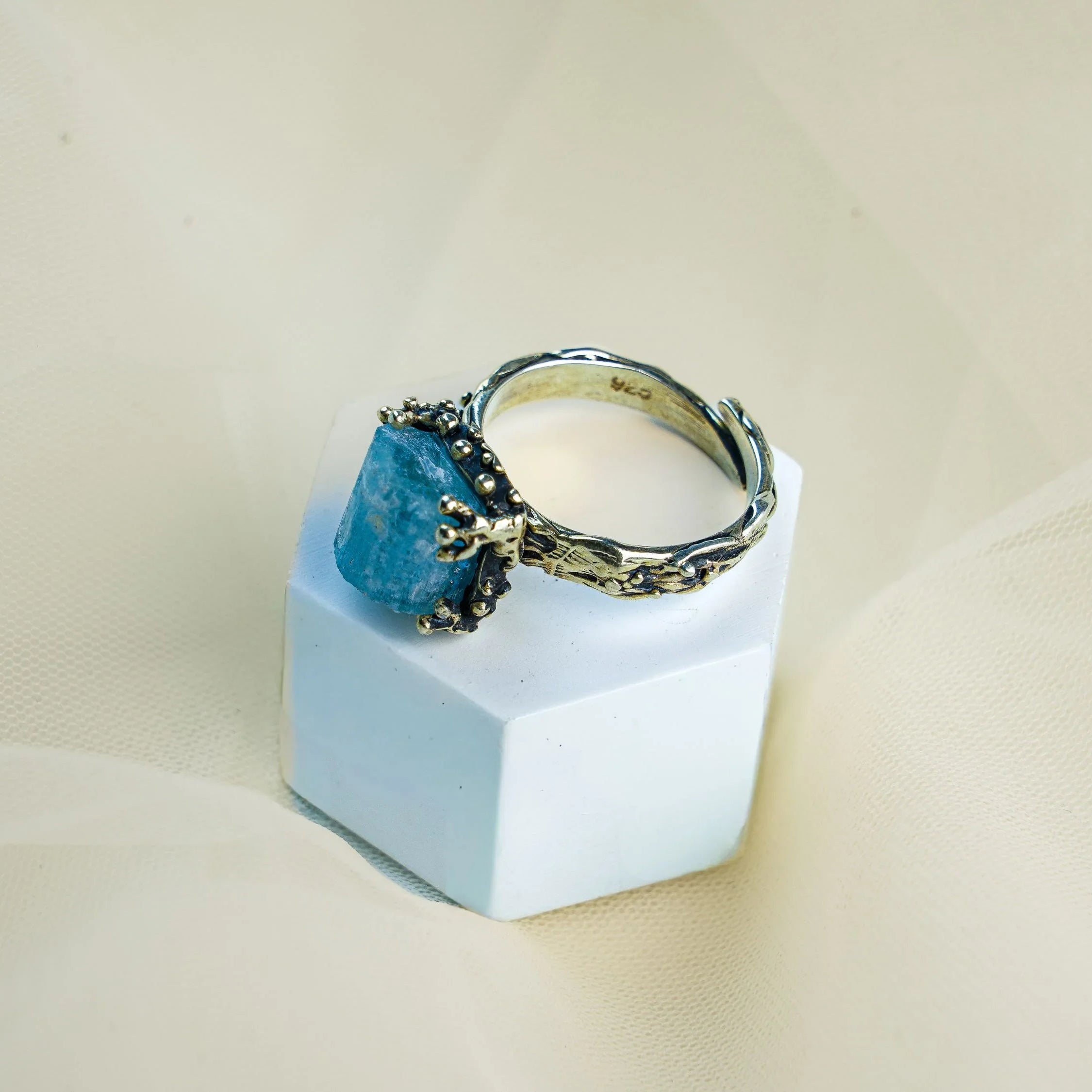 Aquamarine ring full shape view sterling silver adjustable ring structure