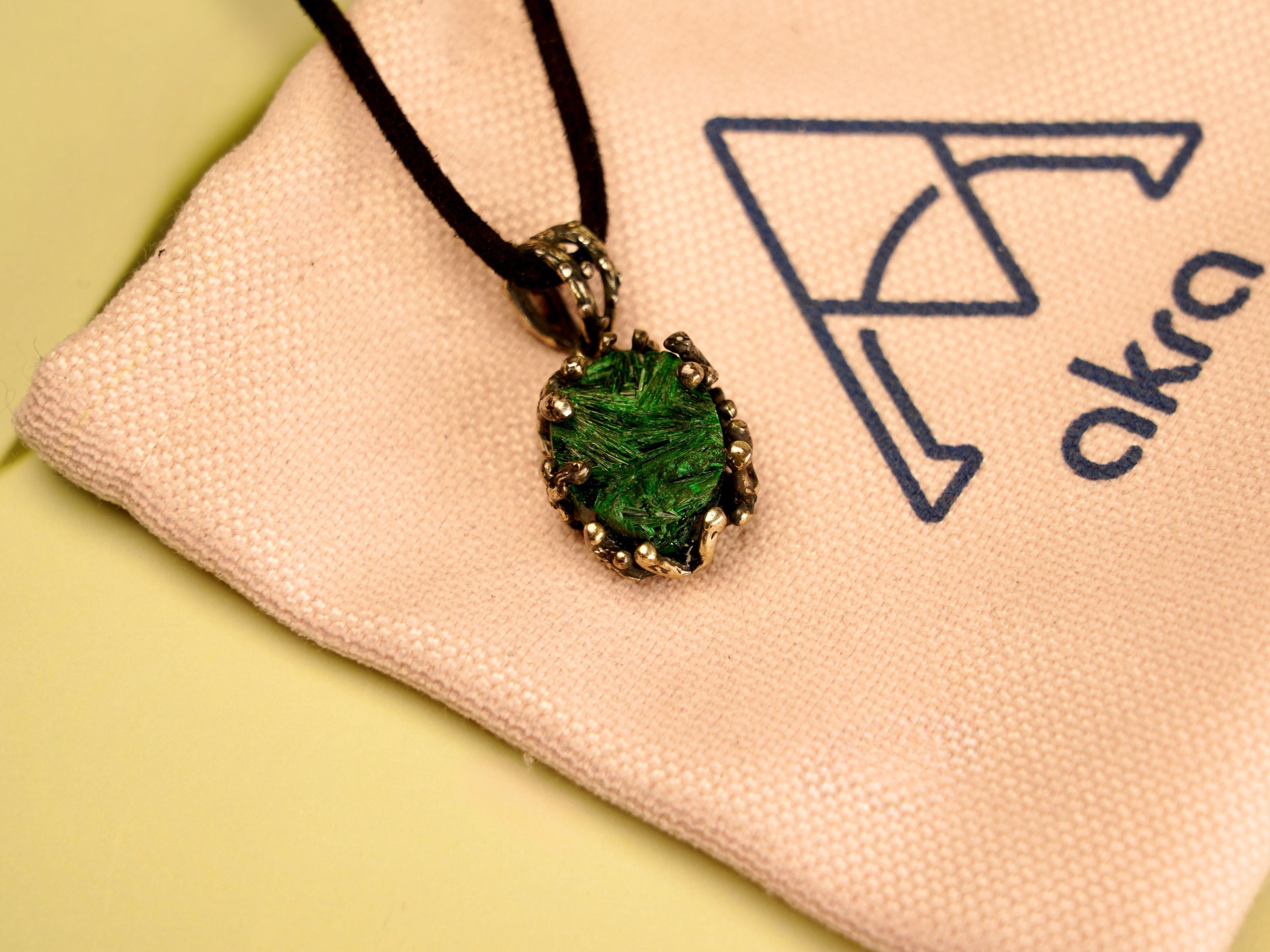 malachite necklace aesthetic green gemstone jewelry gift style