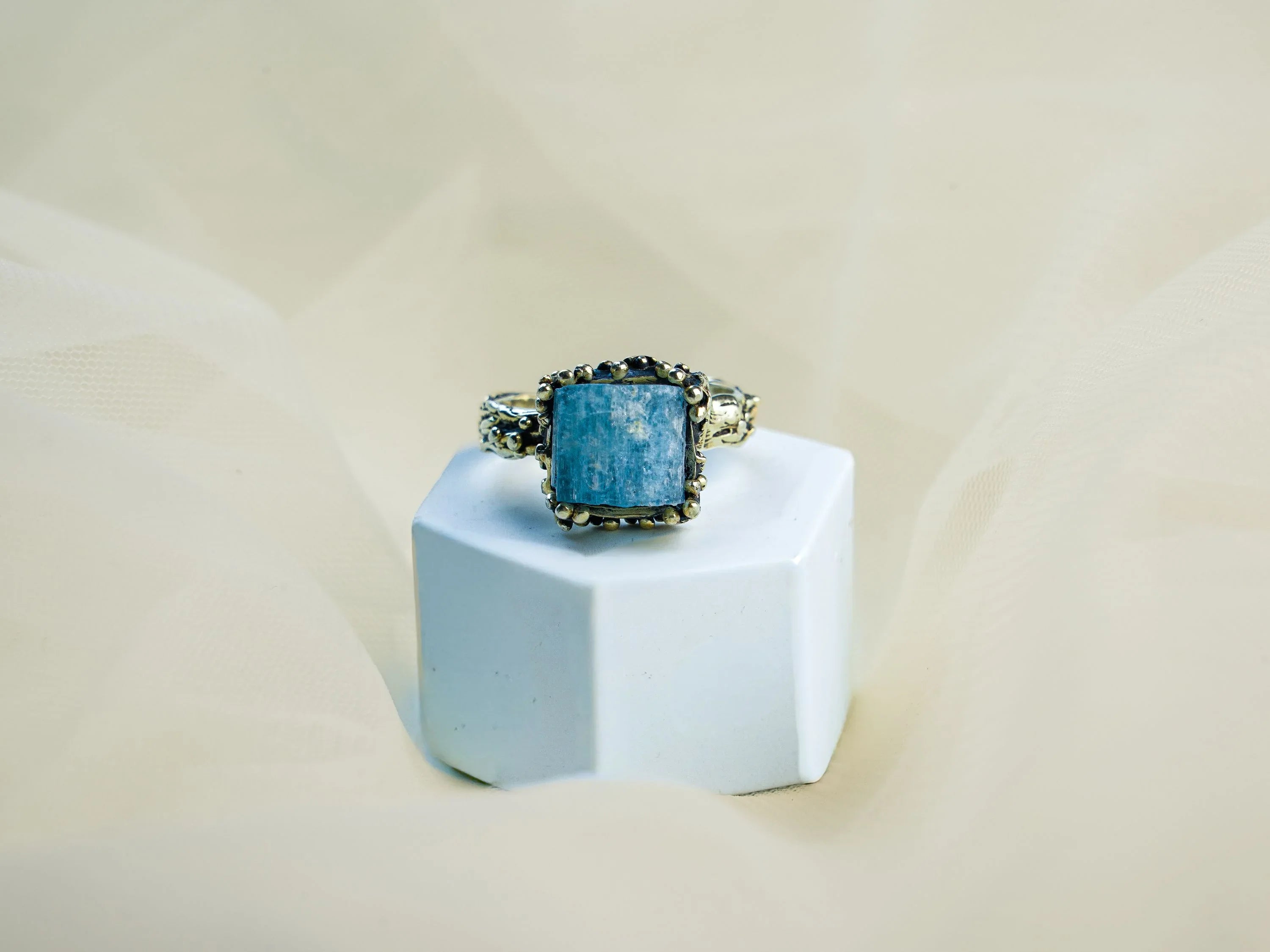 Aquamarine ring centered view blue gemstone sterling silver jewelry