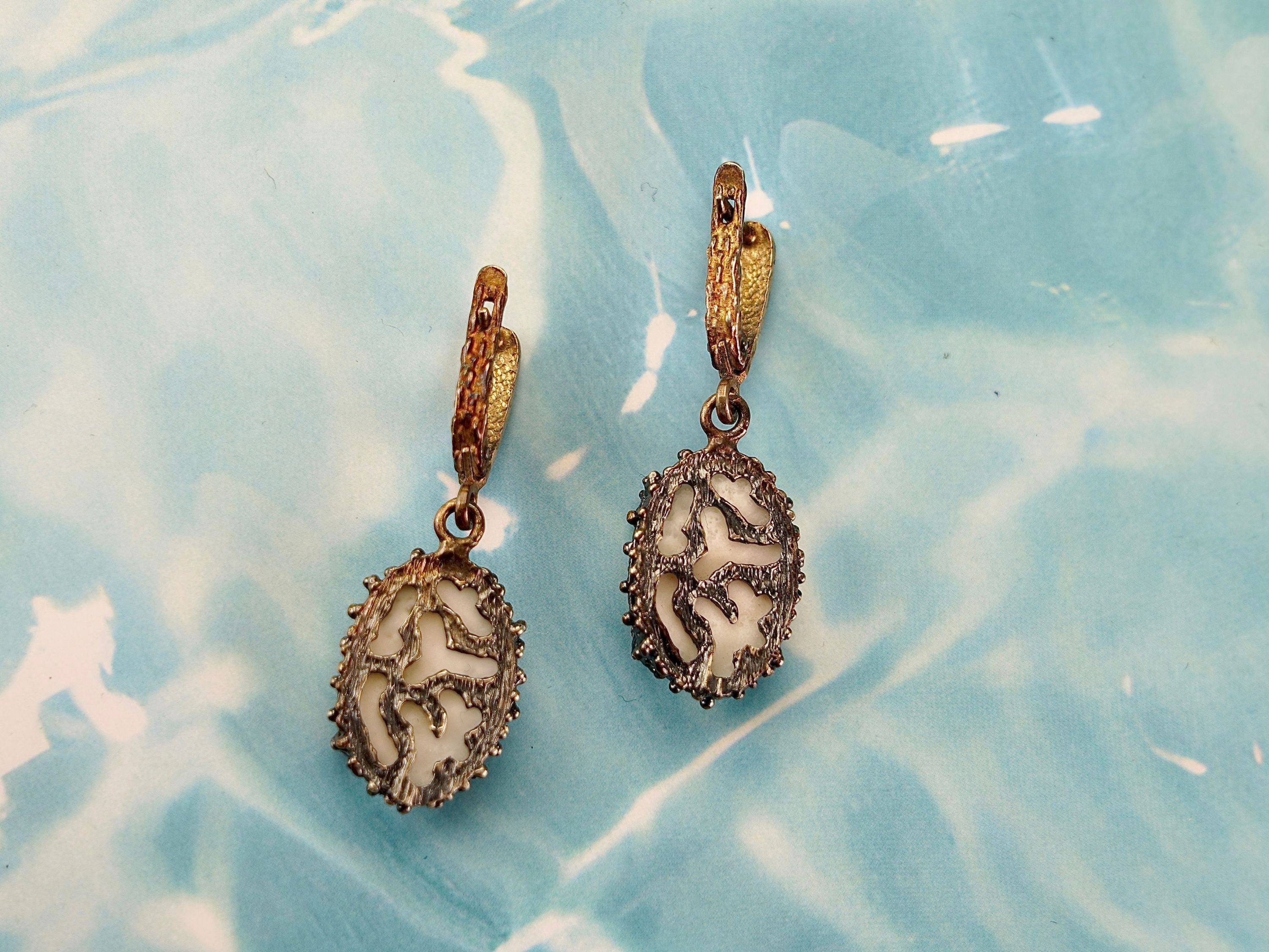 Backside moonstone drop earrings rear view leverback closure silver craftsmanship