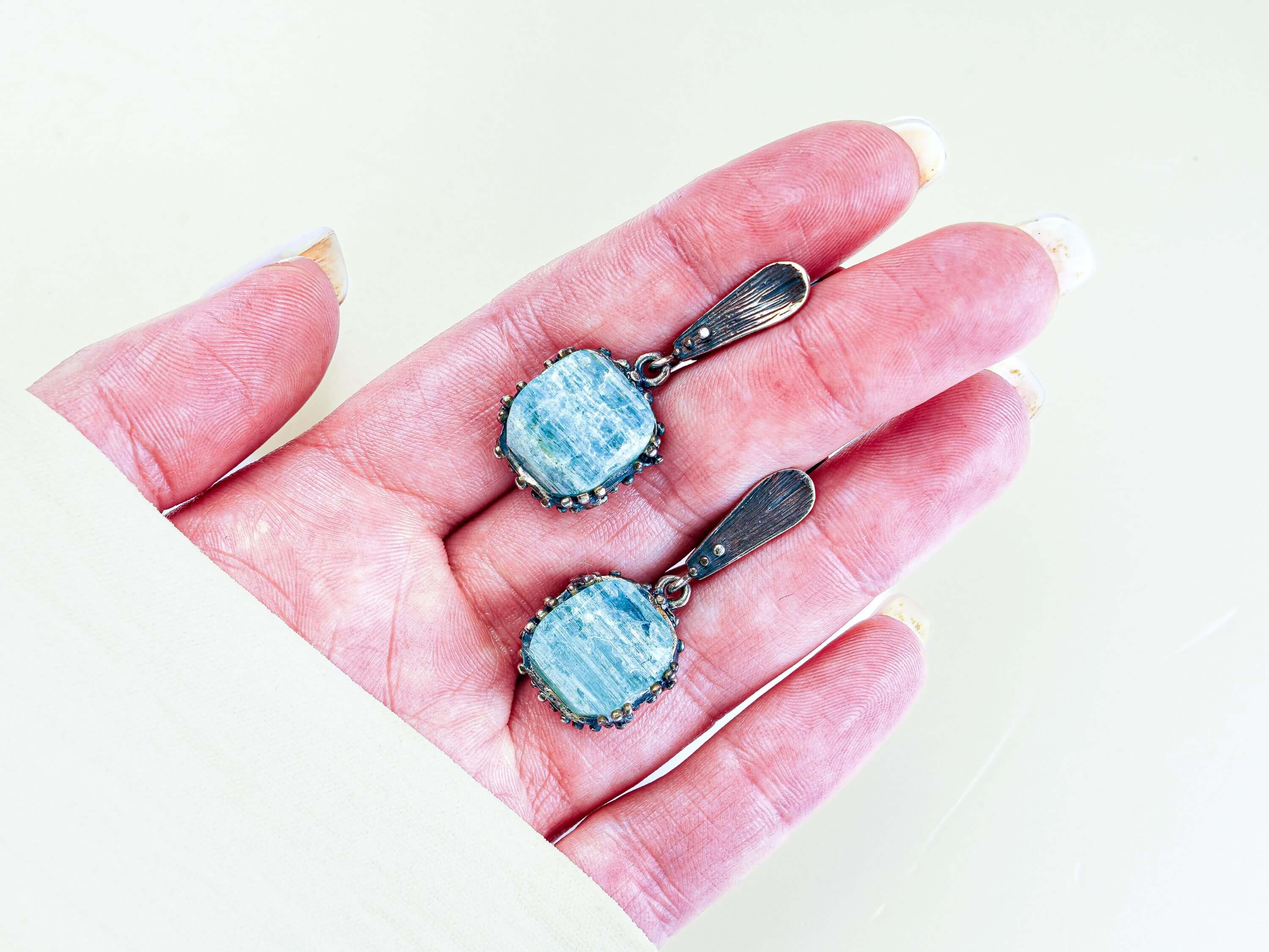 Side profile aquamarine earrings length and structure silver drop earrings detail